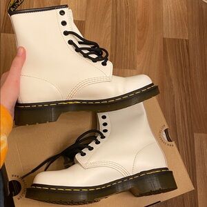 White dr. martens size 7 women’s lace up boots new with box